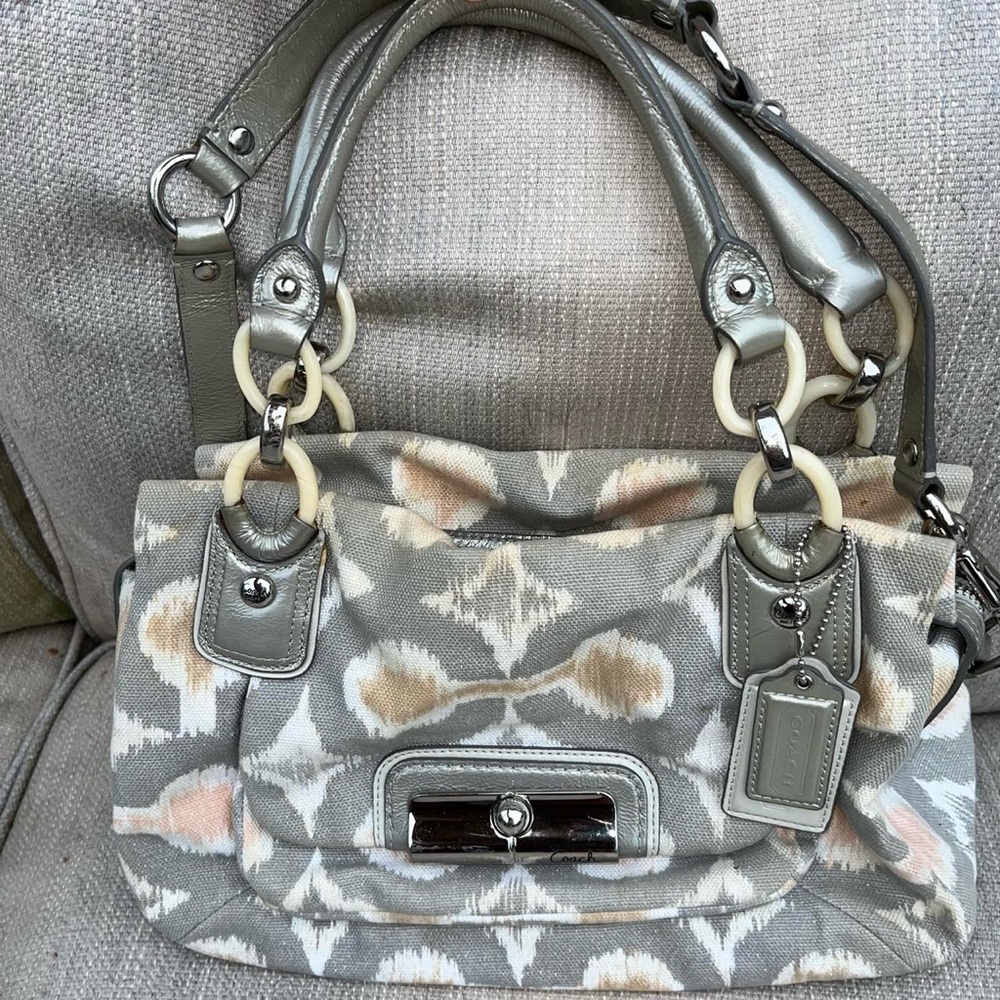 Coach Kristin Hobo Bag – Op Art Ikat Print
